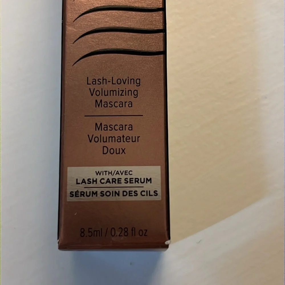 It cosmetics Black Mascara, smudge, proof full size 8.5ml/ 0.28 fl oz